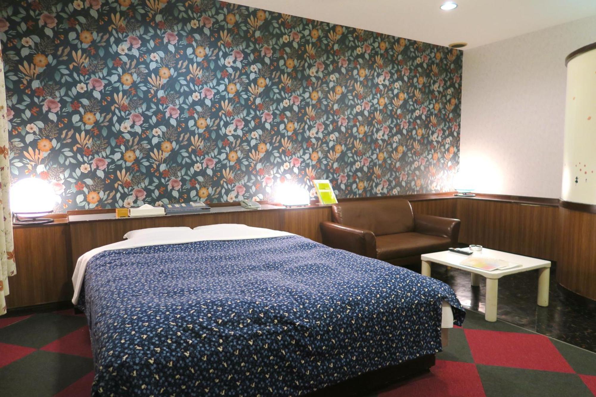 Hotel Carnival Metabaru Bagian luar foto